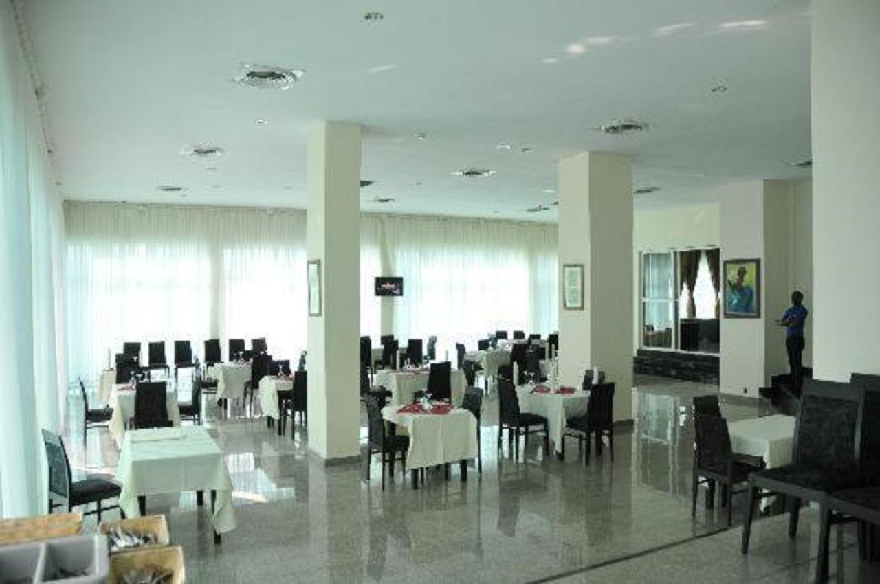 Golden Royale Hotel Енугу Екстериор снимка