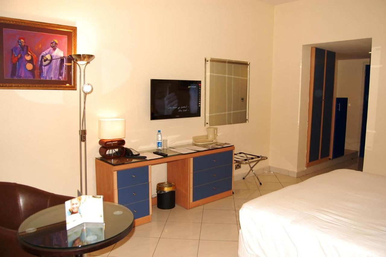 Golden Royale Hotel Енугу Екстериор снимка