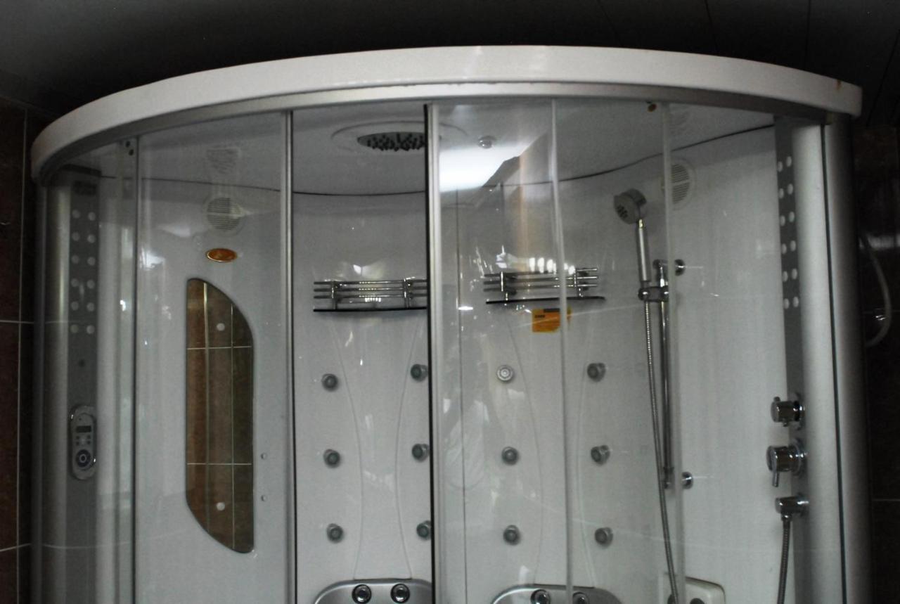Golden Royale Hotel Енугу Екстериор снимка