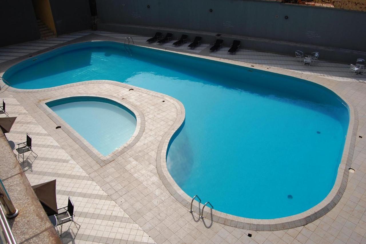 Golden Royale Hotel Енугу Екстериор снимка
