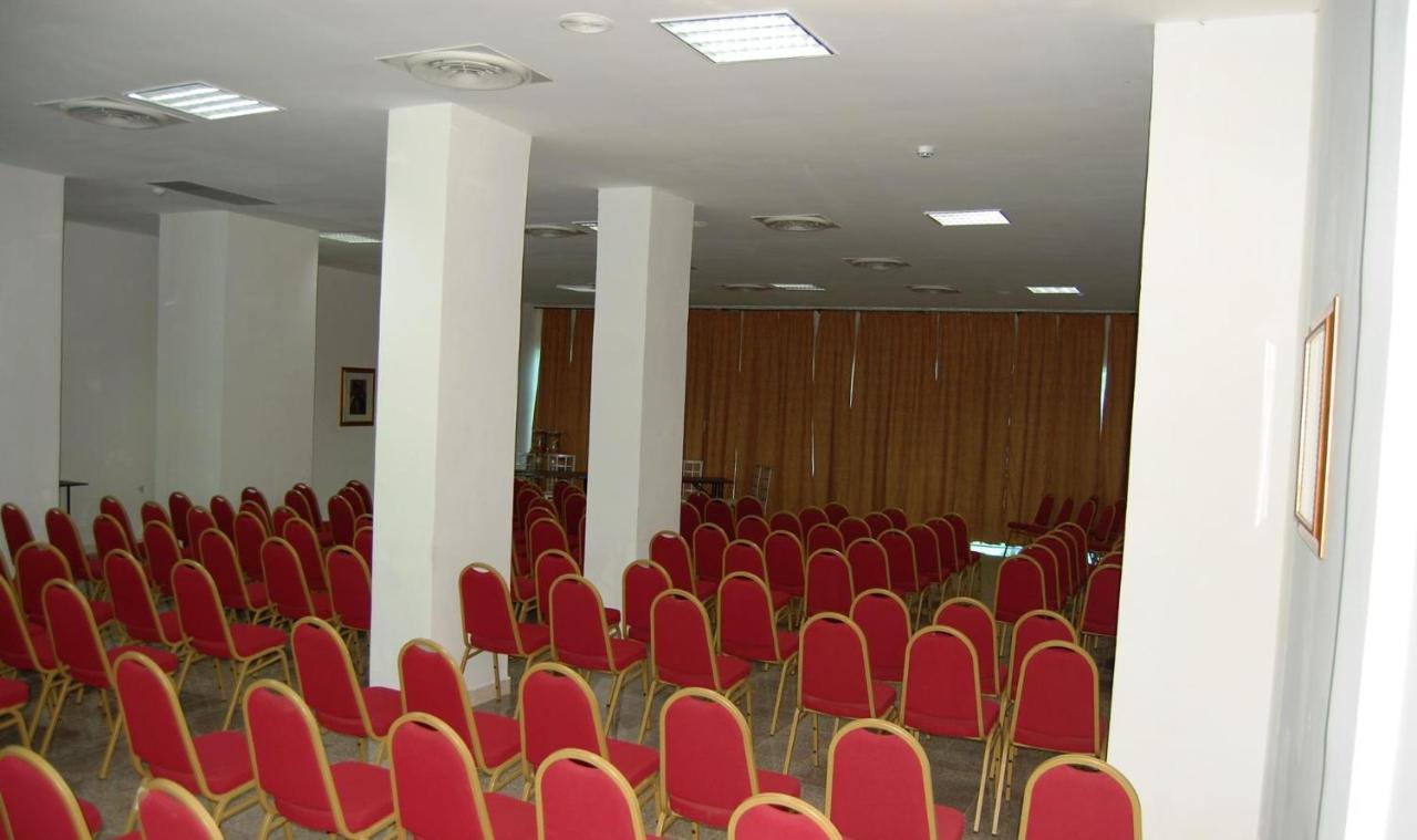 Golden Royale Hotel Енугу Екстериор снимка
