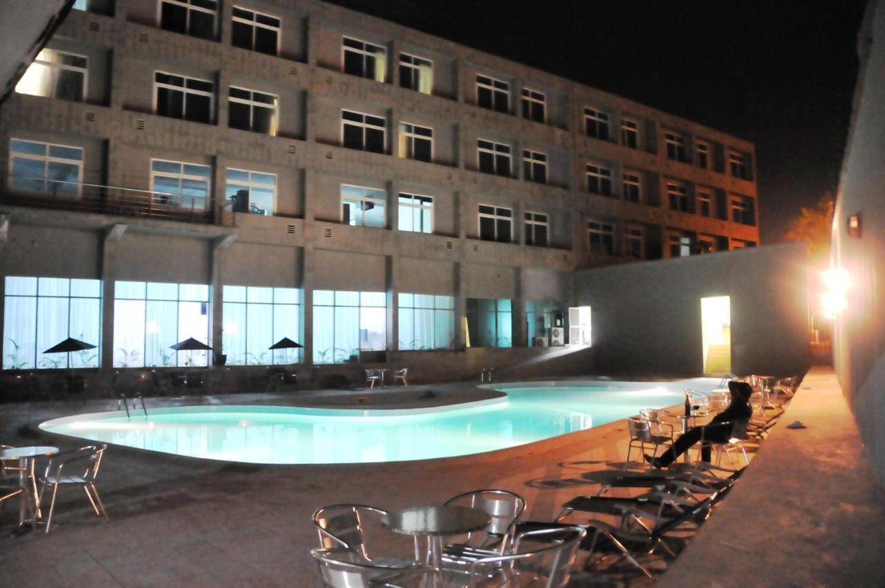 Golden Royale Hotel Енугу Екстериор снимка